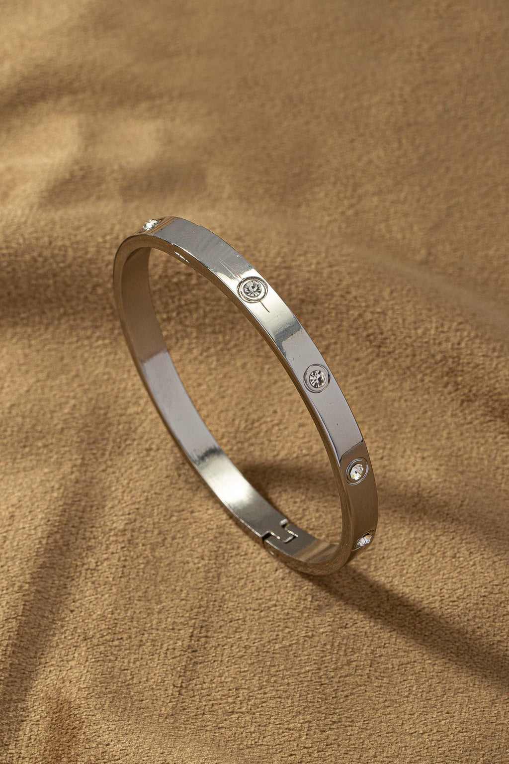 SILVER RHINESTONES BANGLE