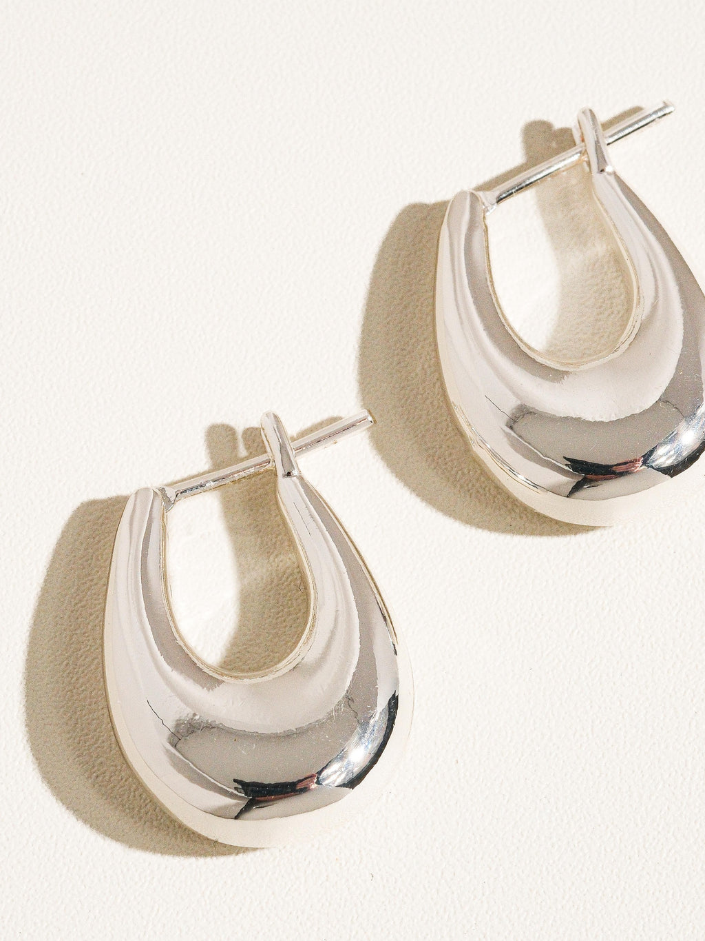 CLASSIC SILVER HOOP EARRINGS