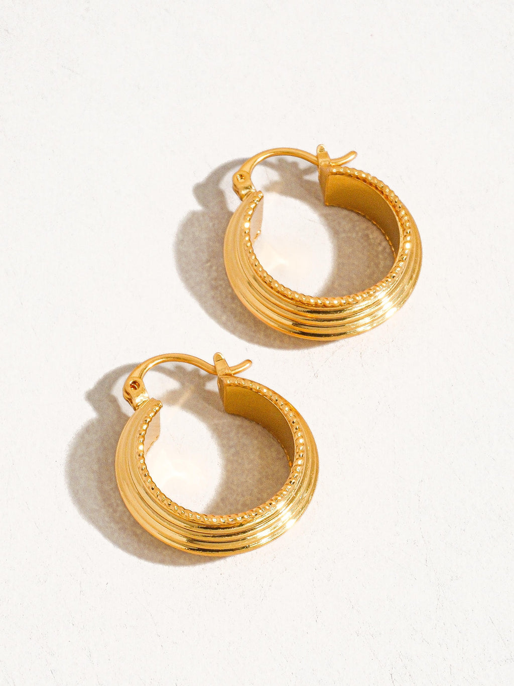 18K GOLD TEXTURED HOOPS EARRINGS