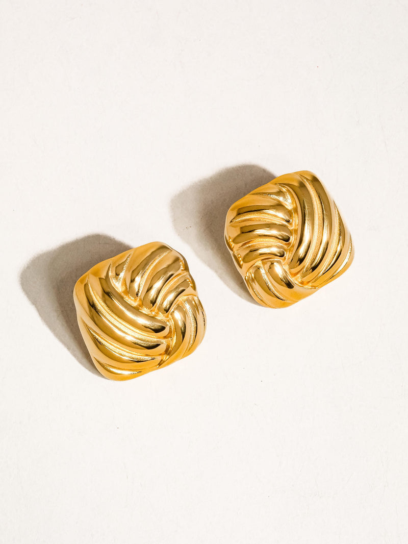 18K WAVY SQUARE EARRINGS