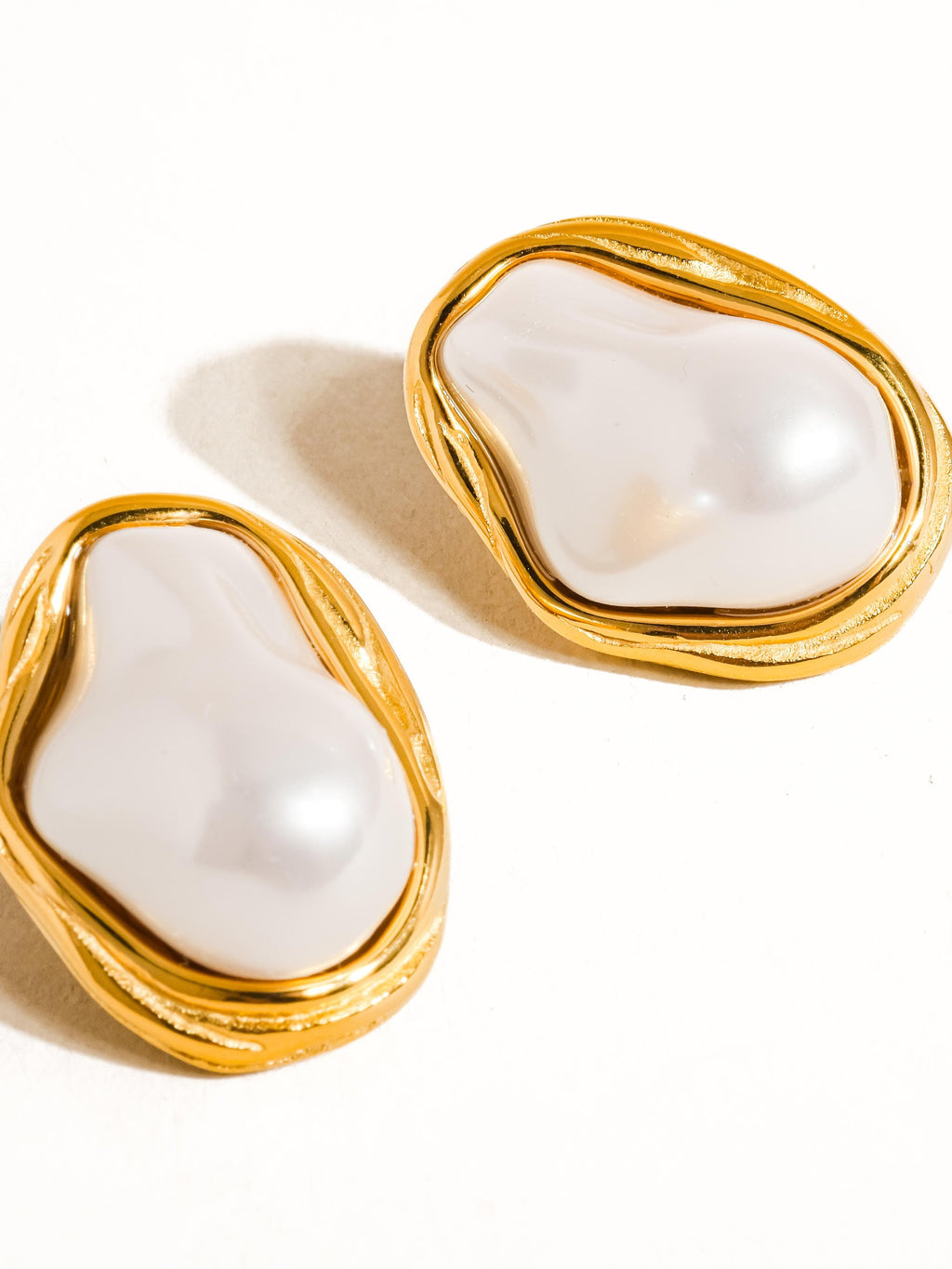 18K CLASSIC PEARL EARRINGS
