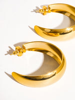 CLASSIC C HOOP EARRINGS