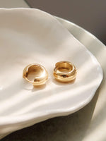 18K CLASSIC SMALL HOOP EARRINGS