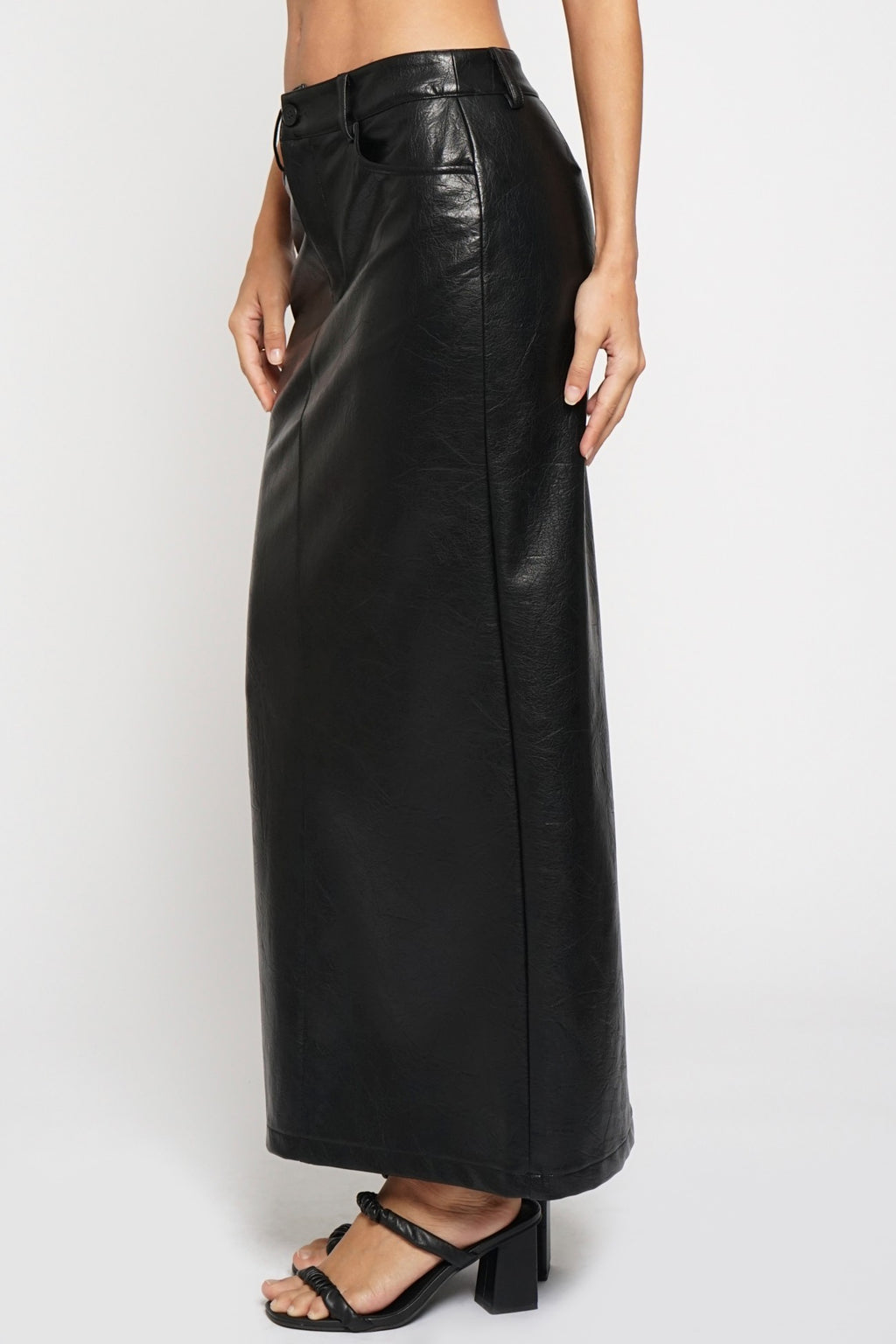 FAUX LEATHER PENCIL SKIRT