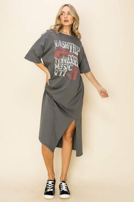 GRAPHIC PRINT TEE DRESS